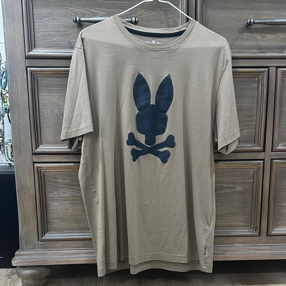 Psycho Bunny Tan and Black Graphic Tee